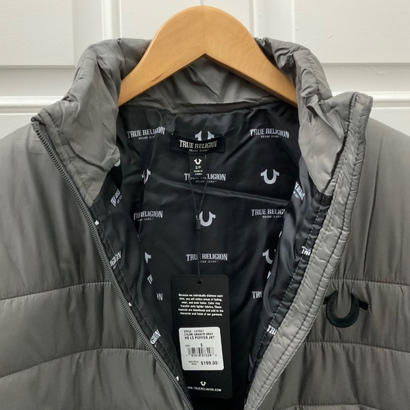 True religion PUFFER JACKET With True Religion Distressed Trucker hat. - Picture 6 of 14